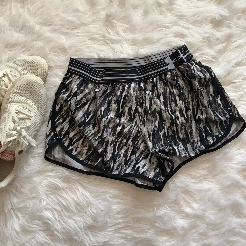 Under Armour shorts 🖤